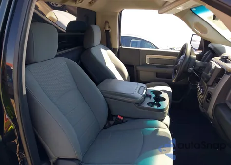 2013 Ram 1500 Express из США, поврежденный, VIN 3C6JR6ATXDG505221